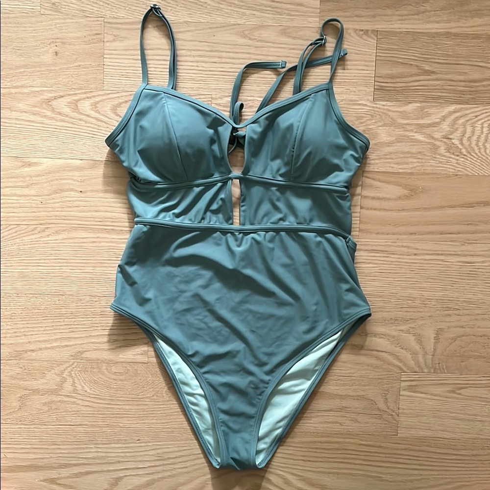 Cupshe light green One Piece Swimsuit adjustable